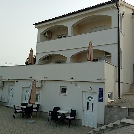 Apartmani Milenij Barbat na Rabu Exterior foto