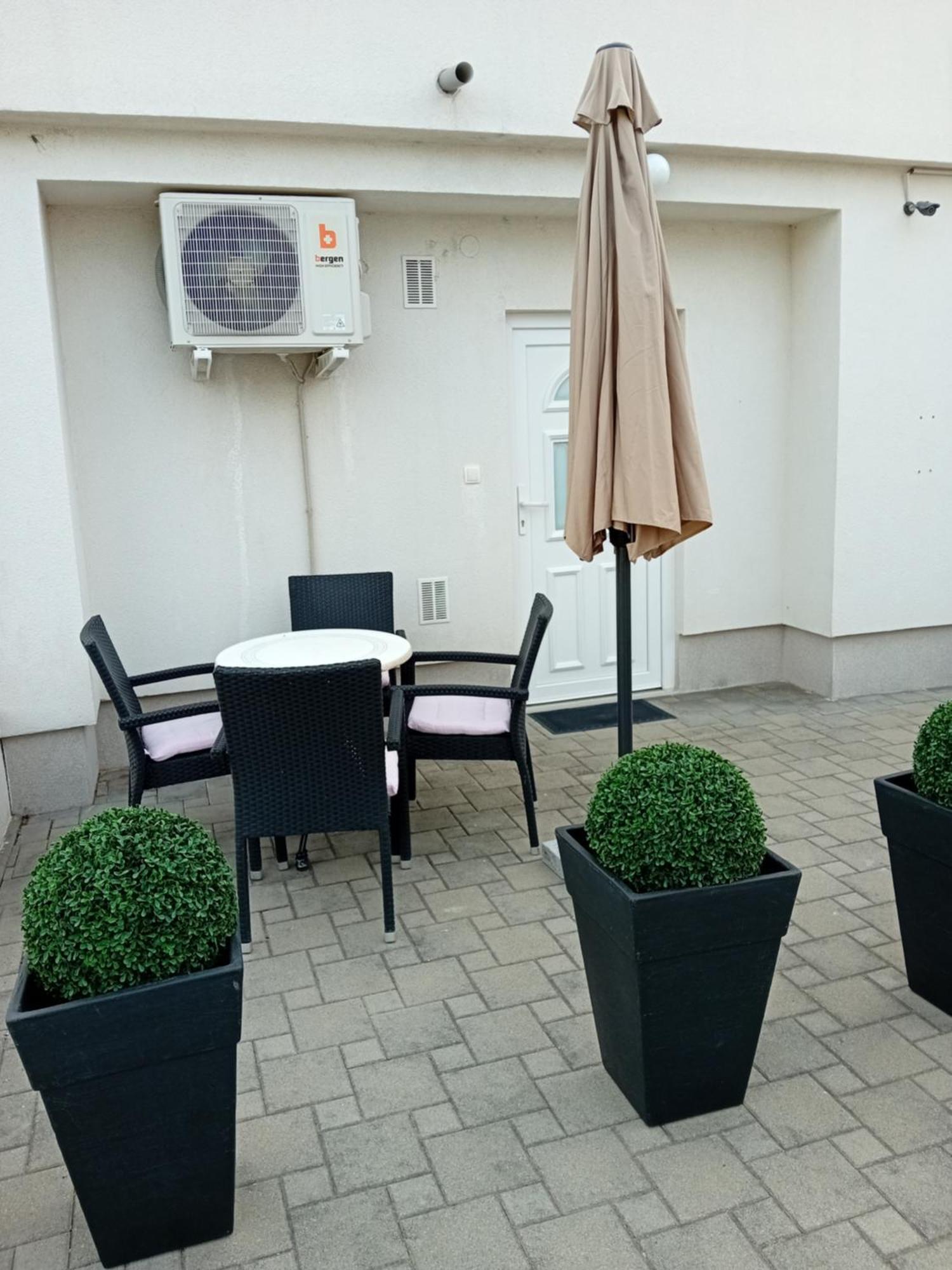 Apartmani Milenij Barbat na Rabu Exterior foto